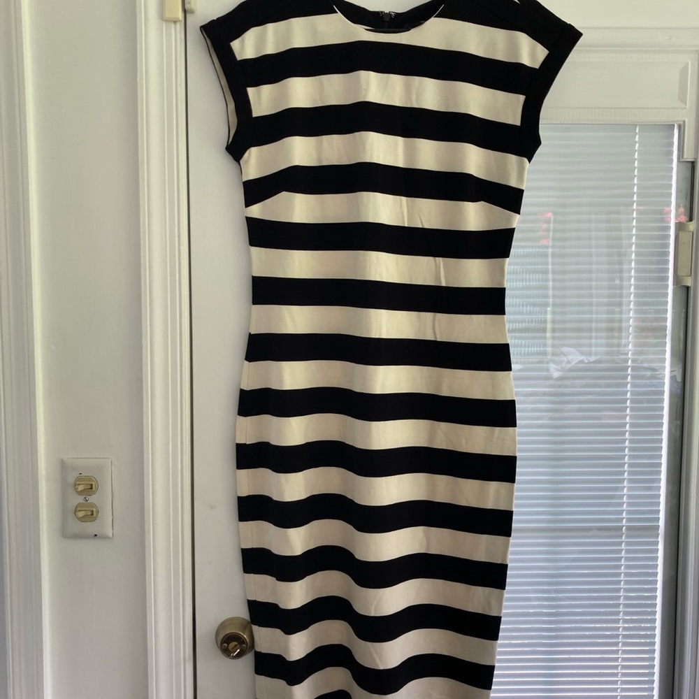 Size 8T Banana Republic stripped jersey dress